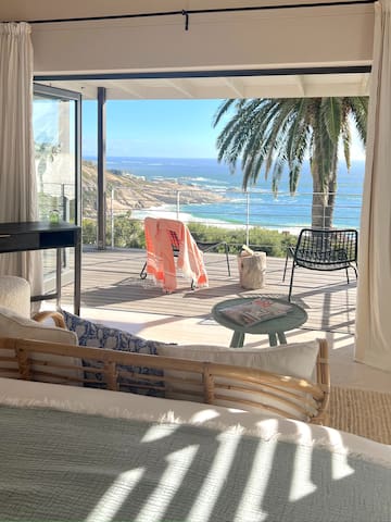 “The Palm” Unique Beach Retreat