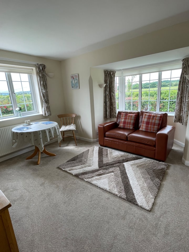 Ramblers Rest Private Cosy Semi Detached Cottage - Malvern