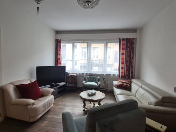 Grand Appartement 1er éTage, Schaerbeek, Bruxelles - Bruselas