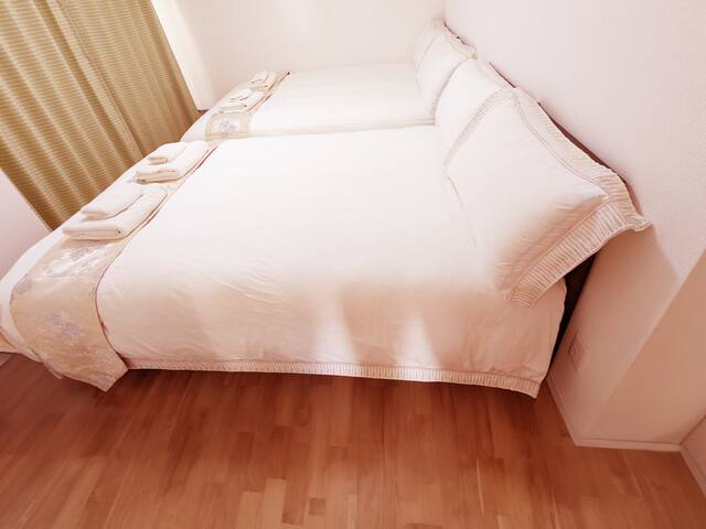 Rosenheim Tokyo Shinjuku Suite Room B Free WIFI gallery image 4