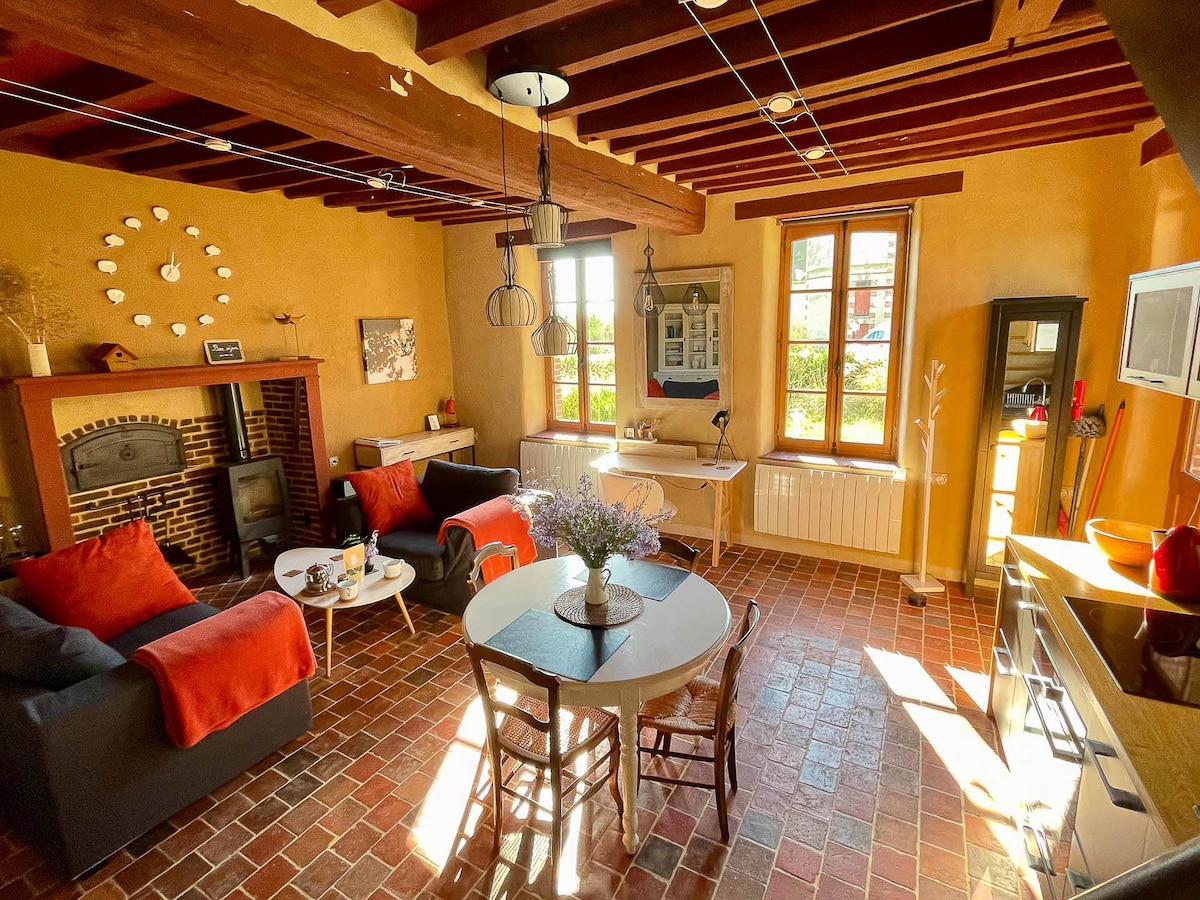 Airbnb performant: Cozy nest in the Green dovecot à Yonne