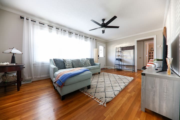 Beautiful Raleigh Stay - Raleigh