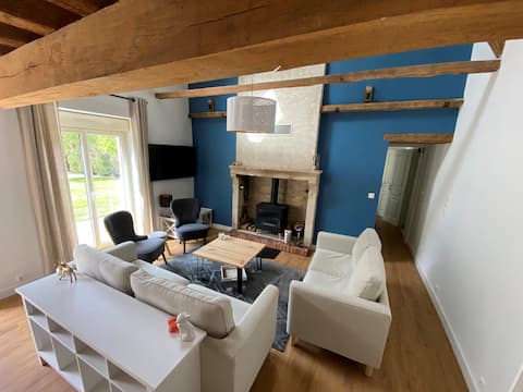 Successful Airbnb property: Charming cottage close to the circuit and the stadium in Arnage