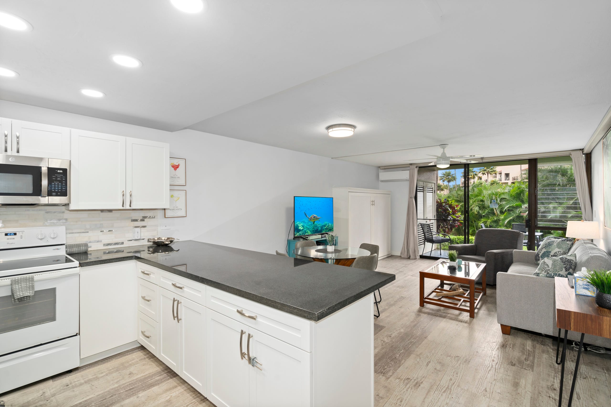 Home in Kihei · ★4.98 · 1 bedroom · 2 beds · 2 baths - Image 10