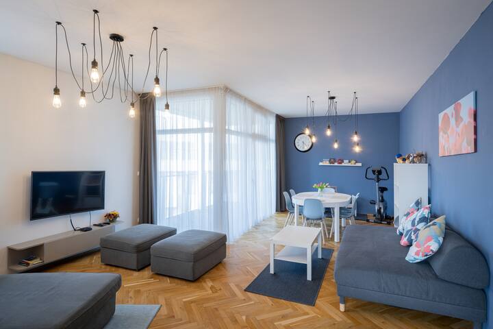 Family apartment with terrace