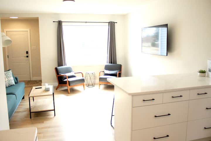 Games Rm • 4 Bdrms • Firepit • Lake View • Private - Leduc