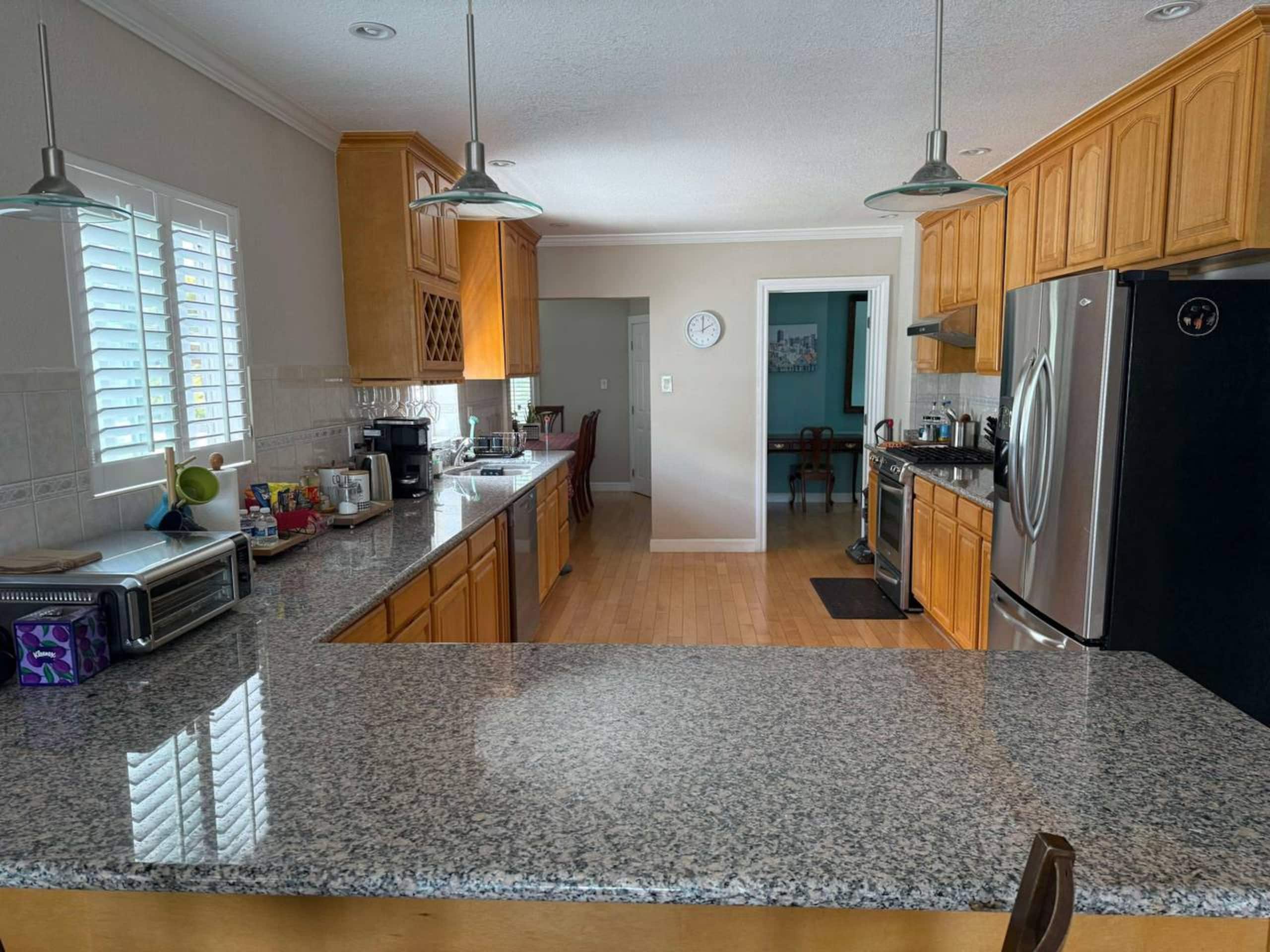 Home in San Francisco · ★4.82 · 3 bedrooms · 4 beds · 1 bath - Image 4