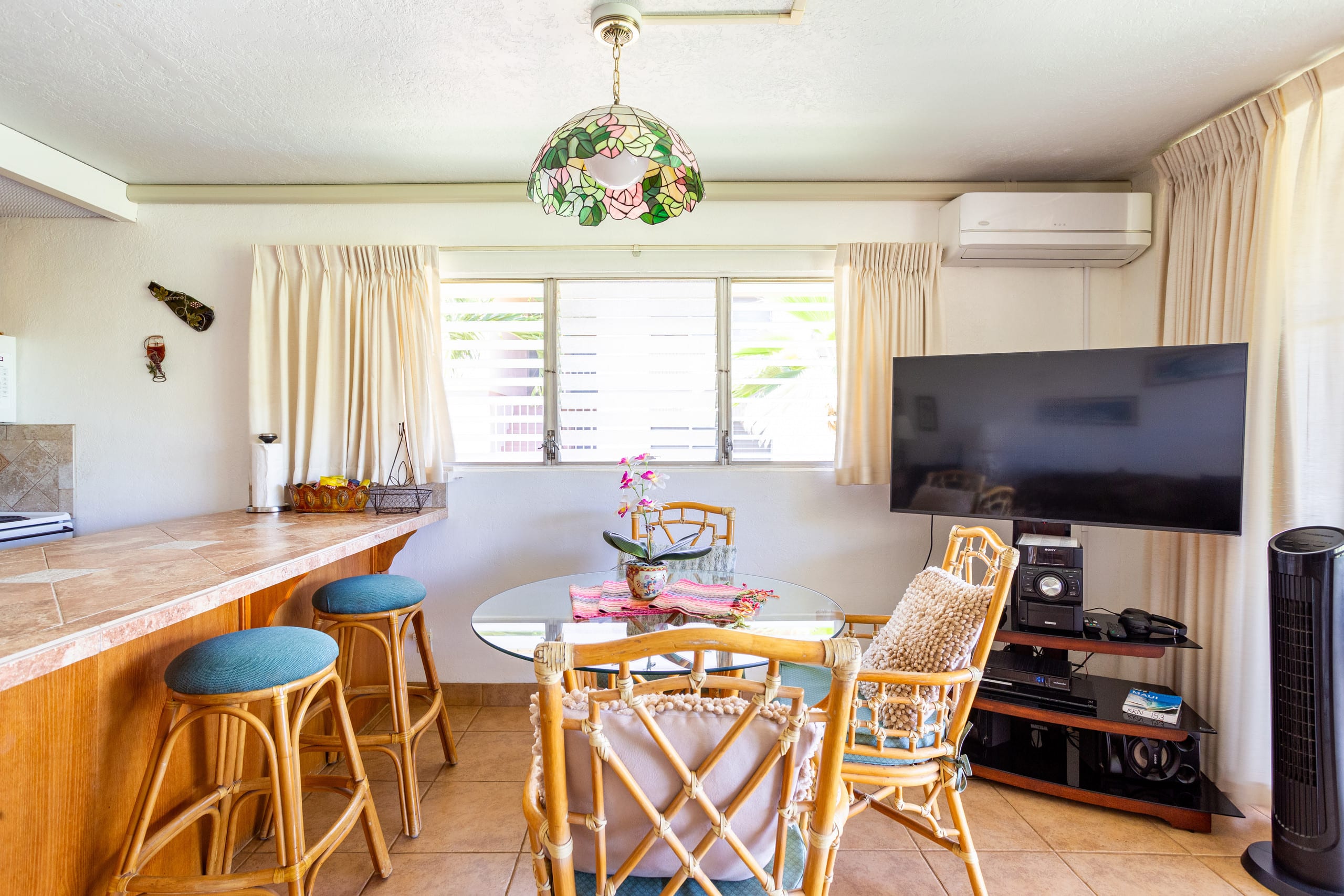Maui Condo across fm Kam 2 in HOTEL Zoned Resort - Image 18