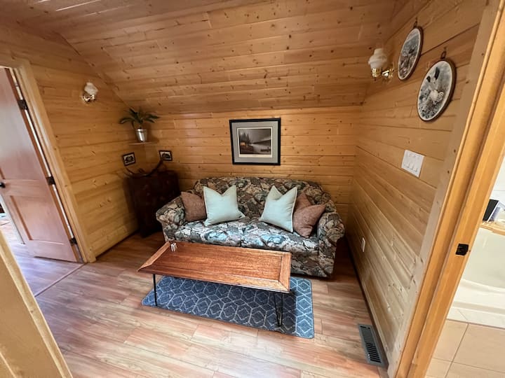 The Cattage - 17 Acres - Alberta