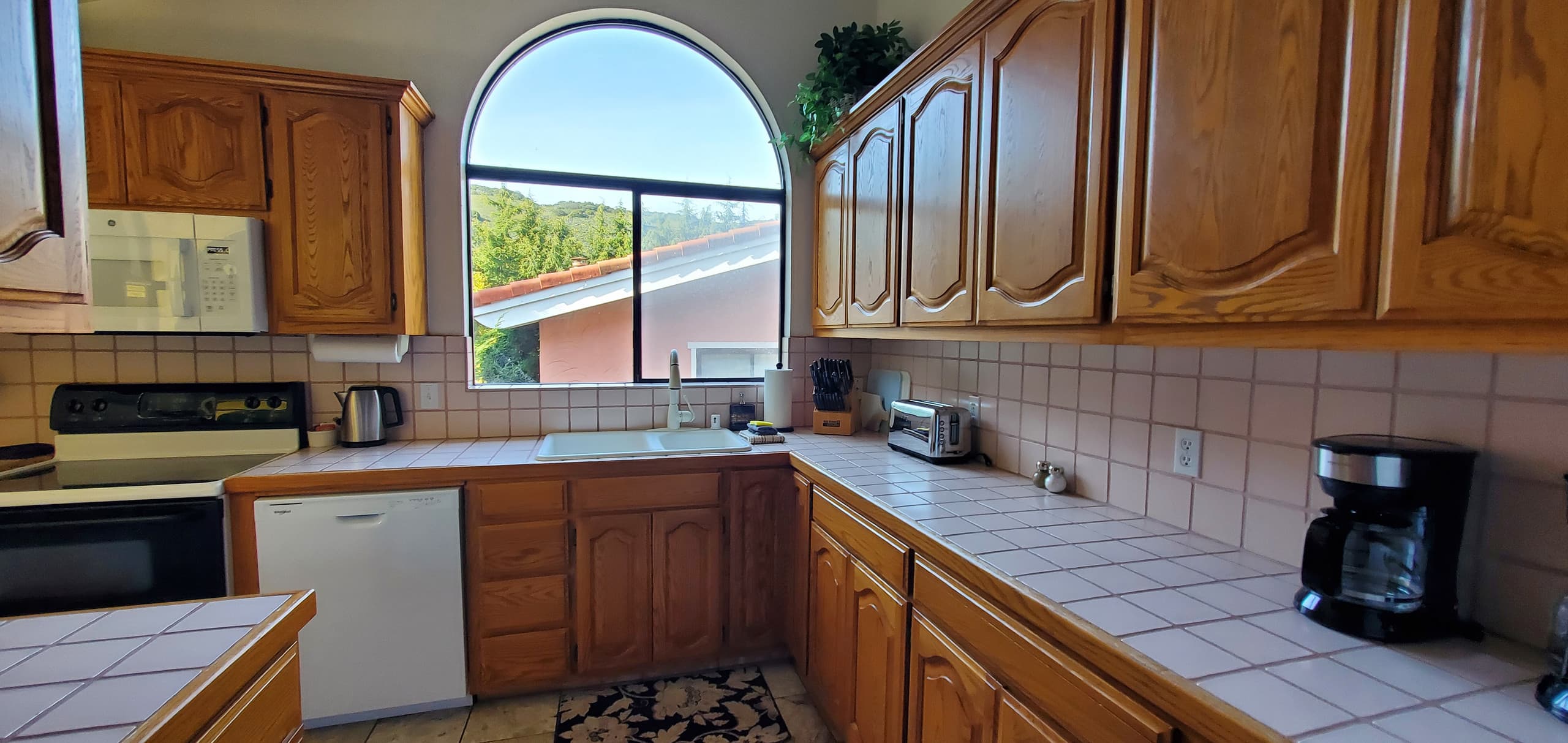 Mediterranean Villa with Indoor Pool & 4 Kitchens - Photo 8