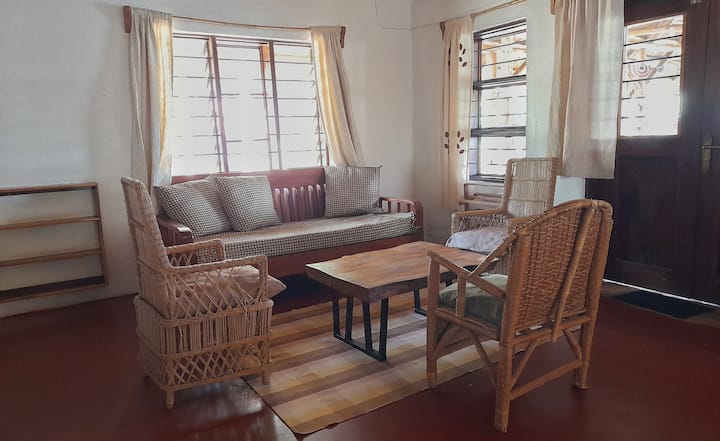 Family House On The River Nile In Jinja - ウガンダ