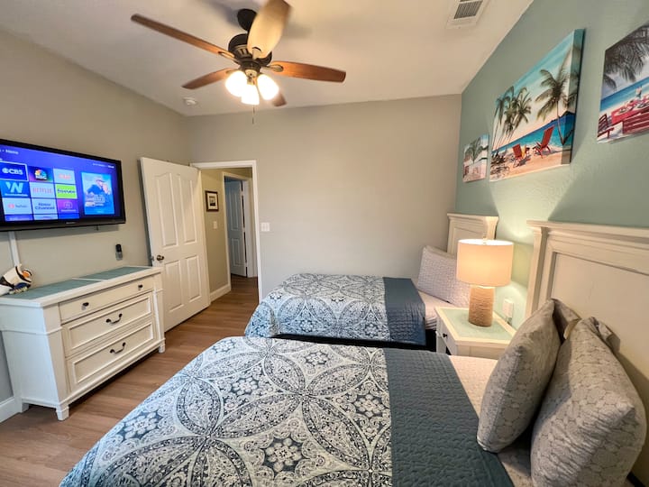 55"Roku-tv med fladskærm