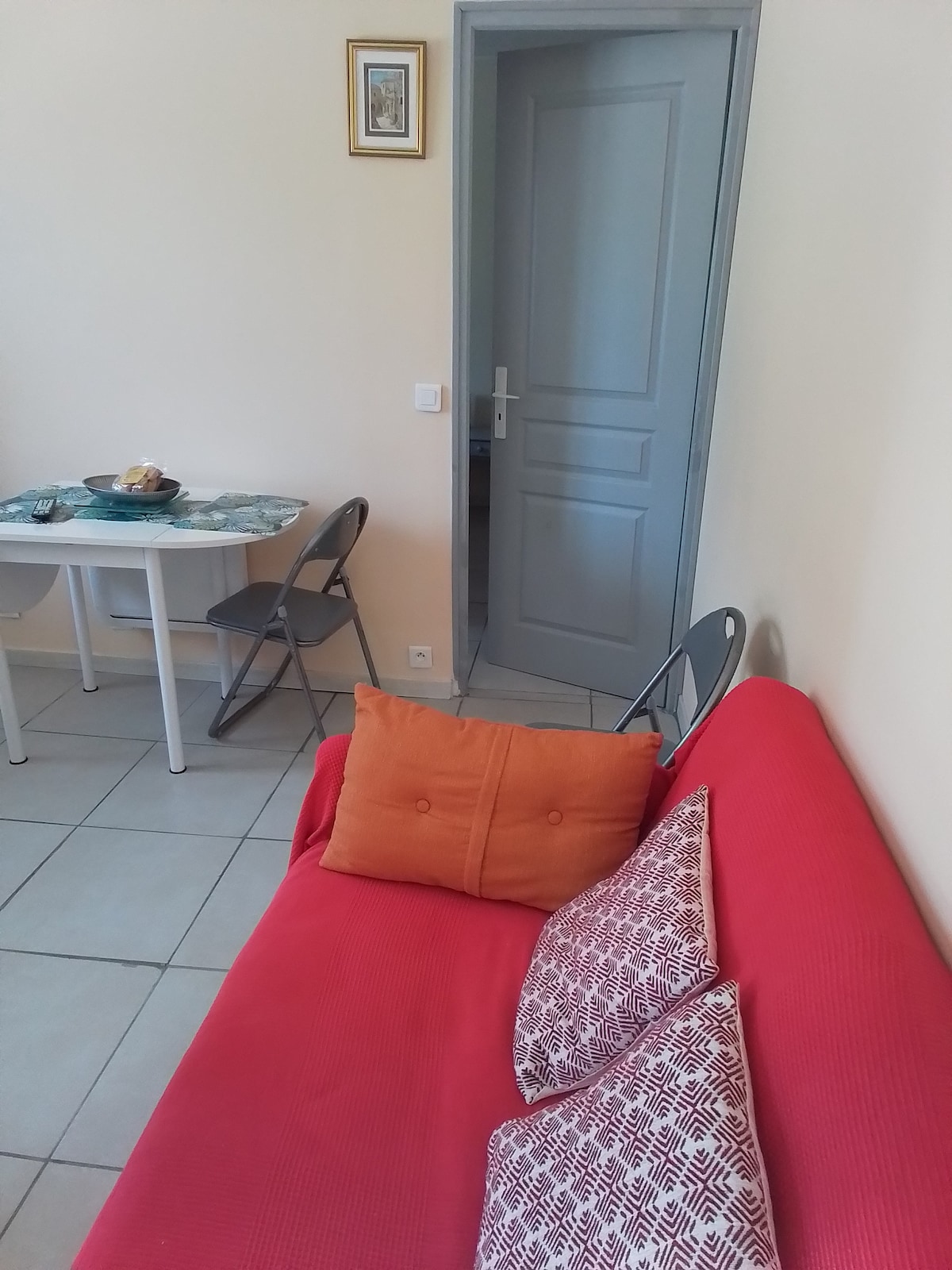 Top Airbnb: Catherine F1 opposite St Paul de Vence parking in front in Saint Paul De Vence