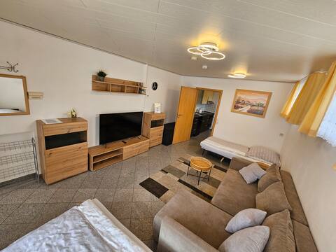 Lovely apartment with private access in Eppingen /AD