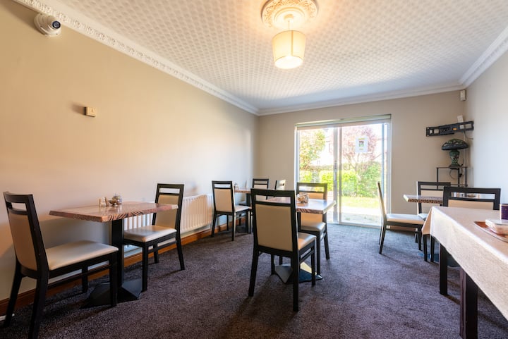 Top Rated 8 Bedroom Home In Galway City Centre - Galway