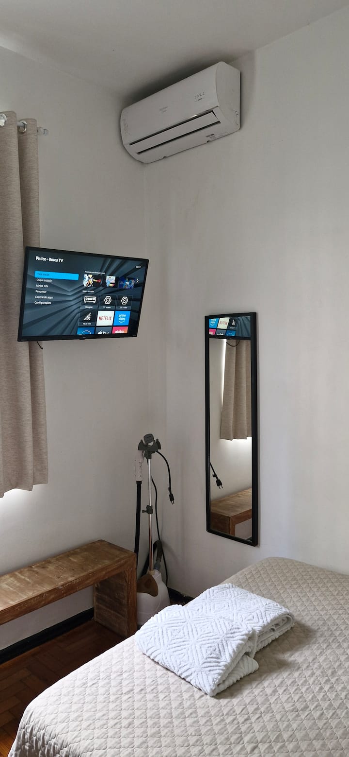 تقسيم مكييفات الهواء
تلفزيون ذكي
ملابس باسادور
مرآة
مروحة سقف
