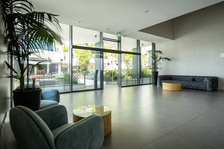 Cuzy 2 Bedrooms Apartment - Tel Aviv