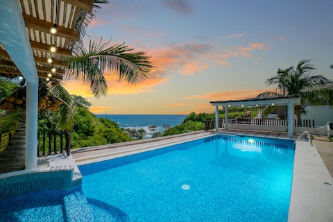 Beach House • 5BR • Rooftop + Private Pool
