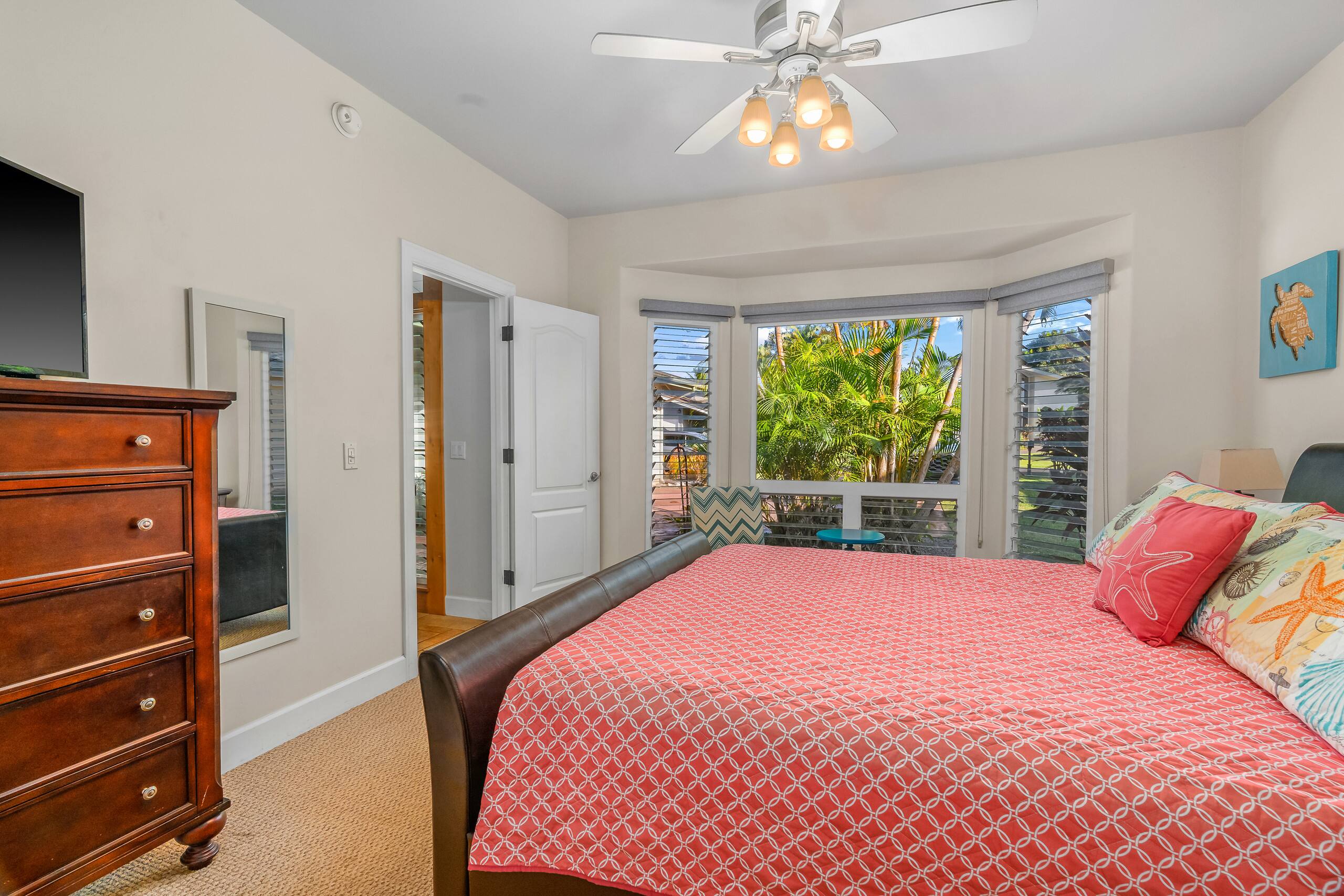 Home in Princeville · ★4.94 · 4 bedrooms · 5 beds · 4 private baths - Image 16