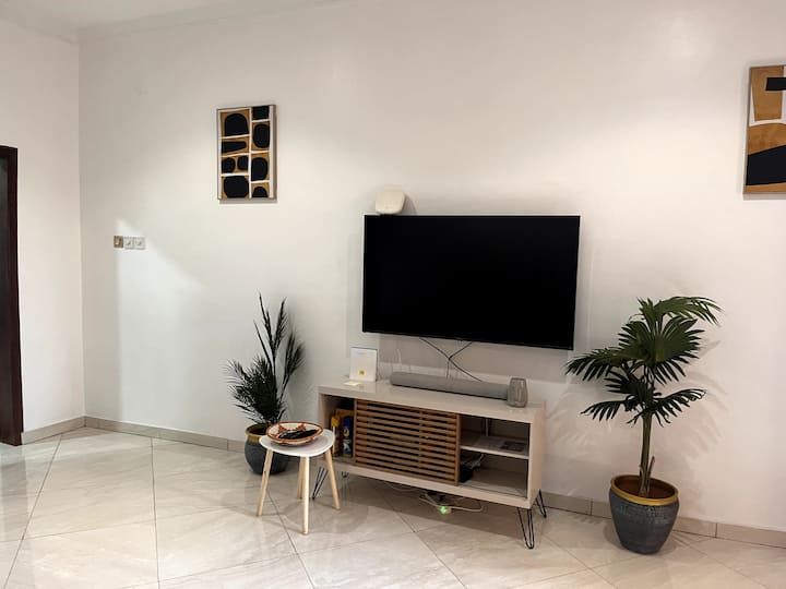 Luxury Apartment, East Airport,accra (Flat 6) - Accra