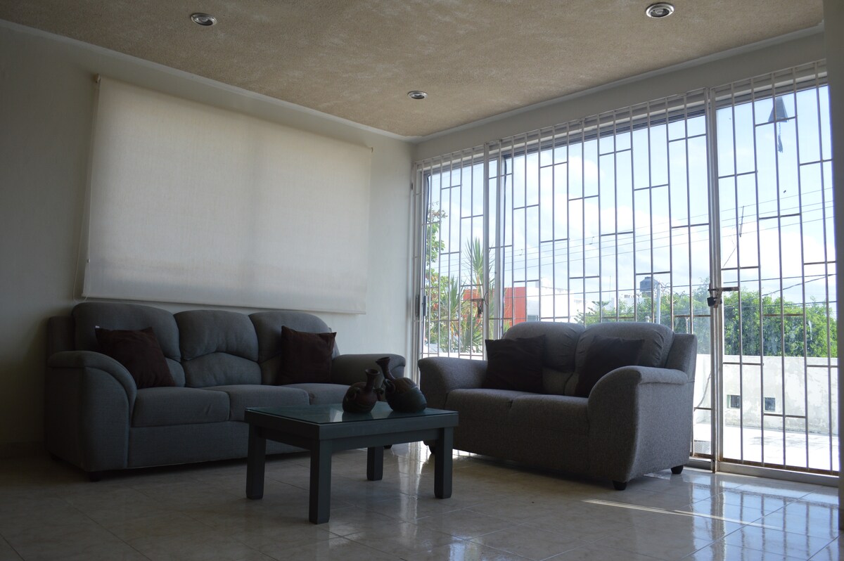 Top performing Airbnb: Comfortable and independent!! in Nuevo Yucatán
