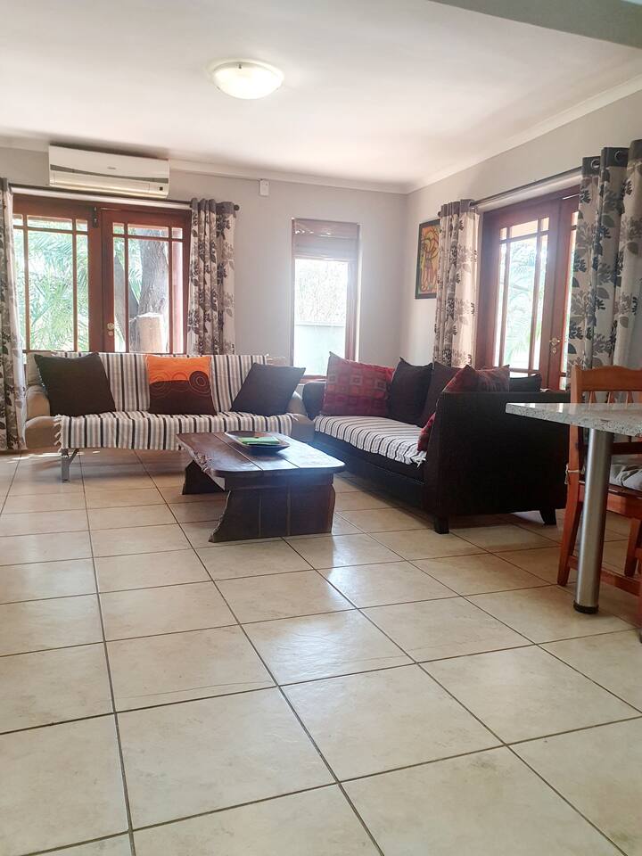 Pet Friendly - The Cottage @ Gecko - Malelane
