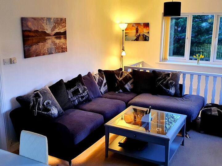 Peaceful 2 Bedroom Self Contained Upsidedown Annex - Shropshire