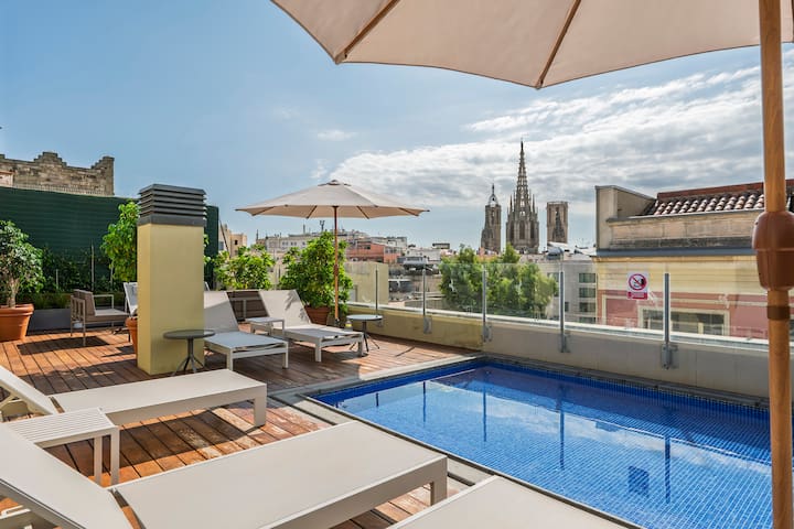 Apartamento amplio y moderno en el corazón de Bcn