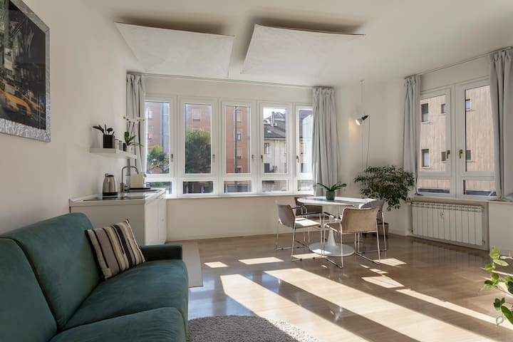 Beautiful four-room apartment in the city center