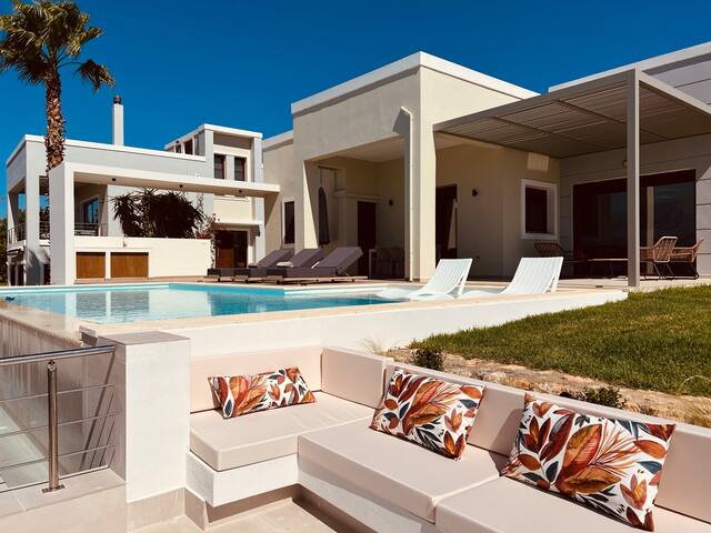 Bay Overlook Villa (heated pool) gallery image 3