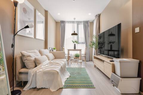 Stylish room,  just a 3 mins walk to Central Mall
