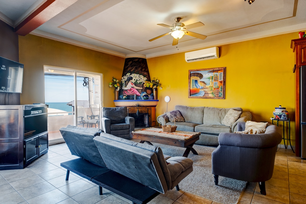 Successful Airbnb property: 1 Min Walk to Beach Spacious Luxury Family Villa in San Felipe