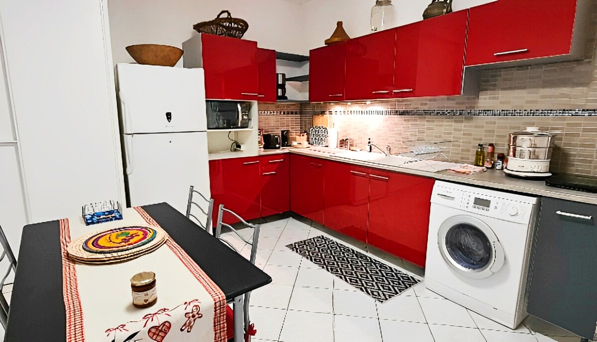 Annonce Airbnb populaire: Ti case fleurie  ~ Tropical Garden  ~ Piscine ~ à Saint Leu