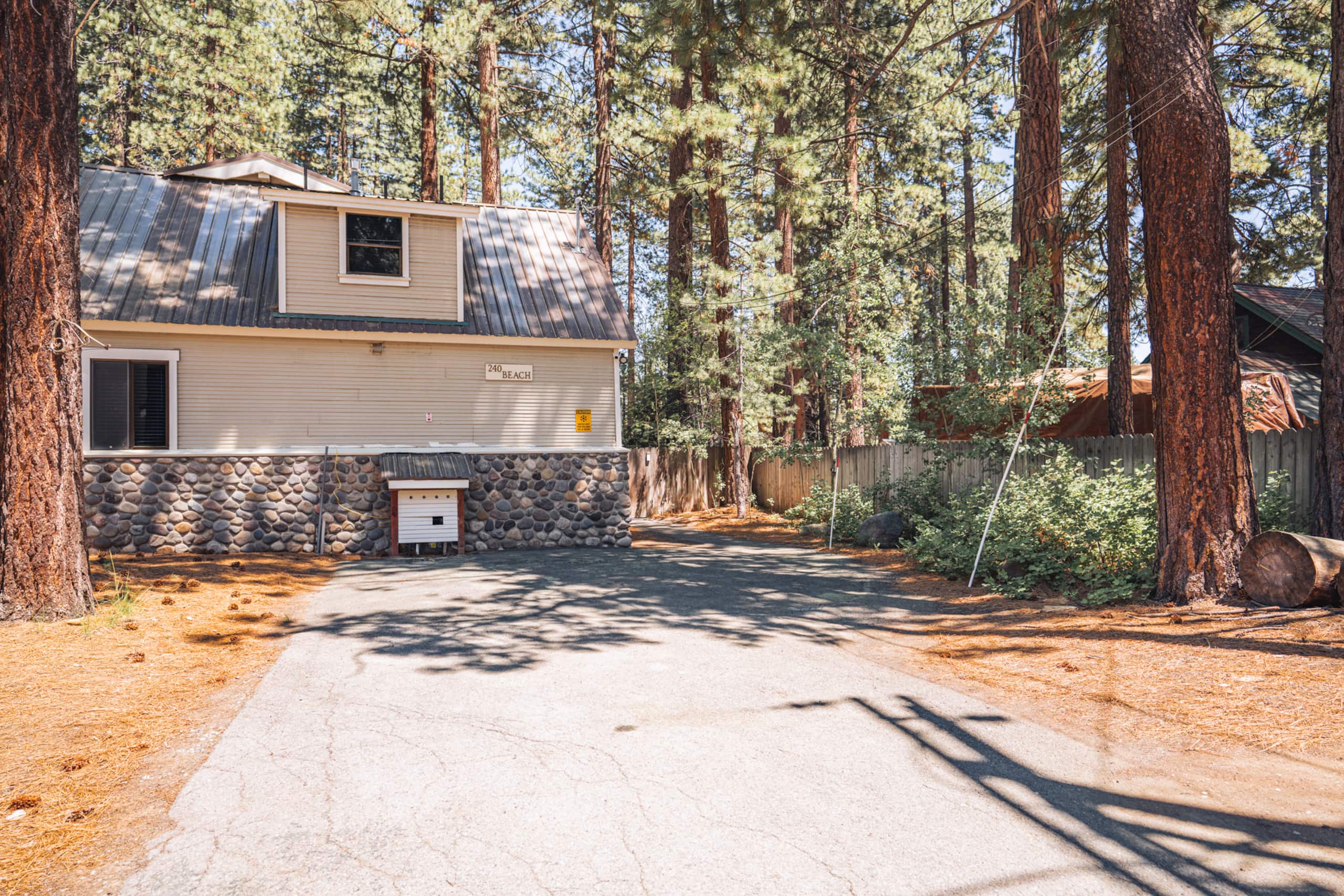 Alpine Retreat with EV Charger & Fenced Yard - Photo 45