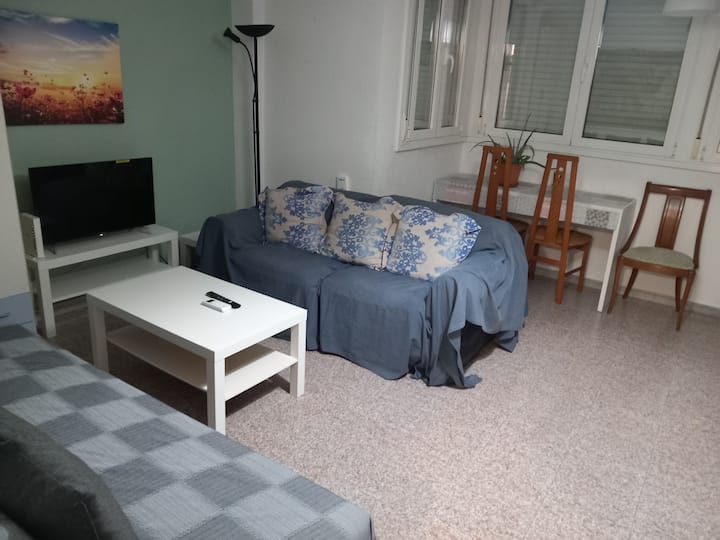 Piso Grande Y Luminoso Cerca De La Playa - Almería