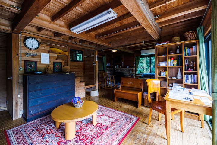 ＷOoden House  In The Mountain With A Big Garden - 高知県