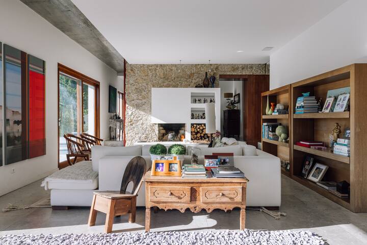 House in Sintra surroundings with pool gallery image 4