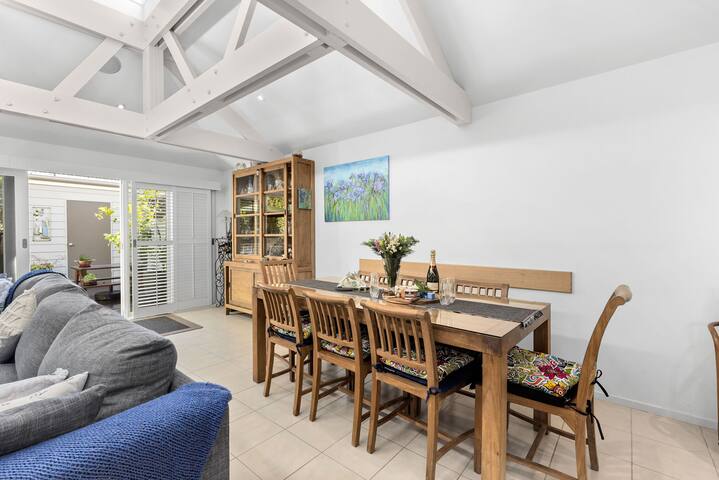 Boat House Villa 2 – Central Barwon Heads gallery image 4