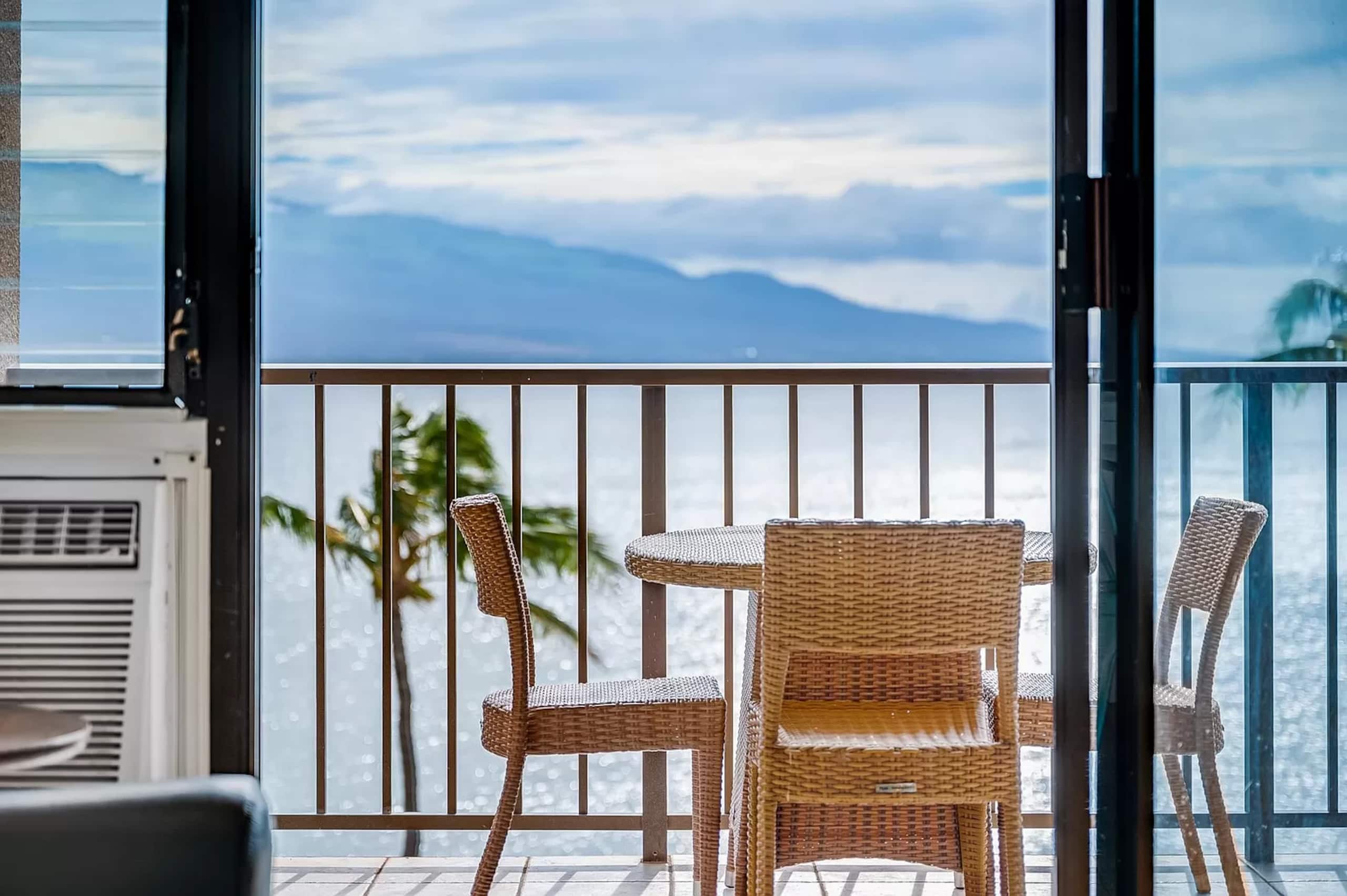 Condo in Wailuku · ★4.76 · 2 bedrooms · 3 beds · 2 baths - Image 1