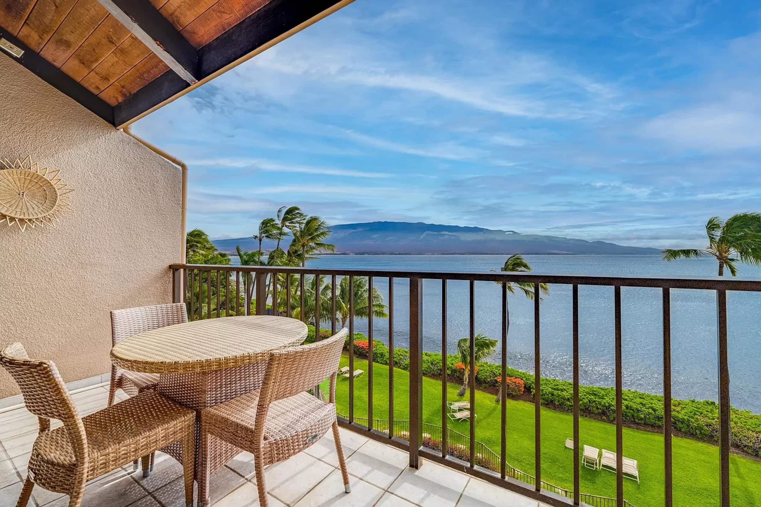 Condo in Wailuku · ★4.76 · 2 bedrooms · 3 beds · 2 baths - Image 8