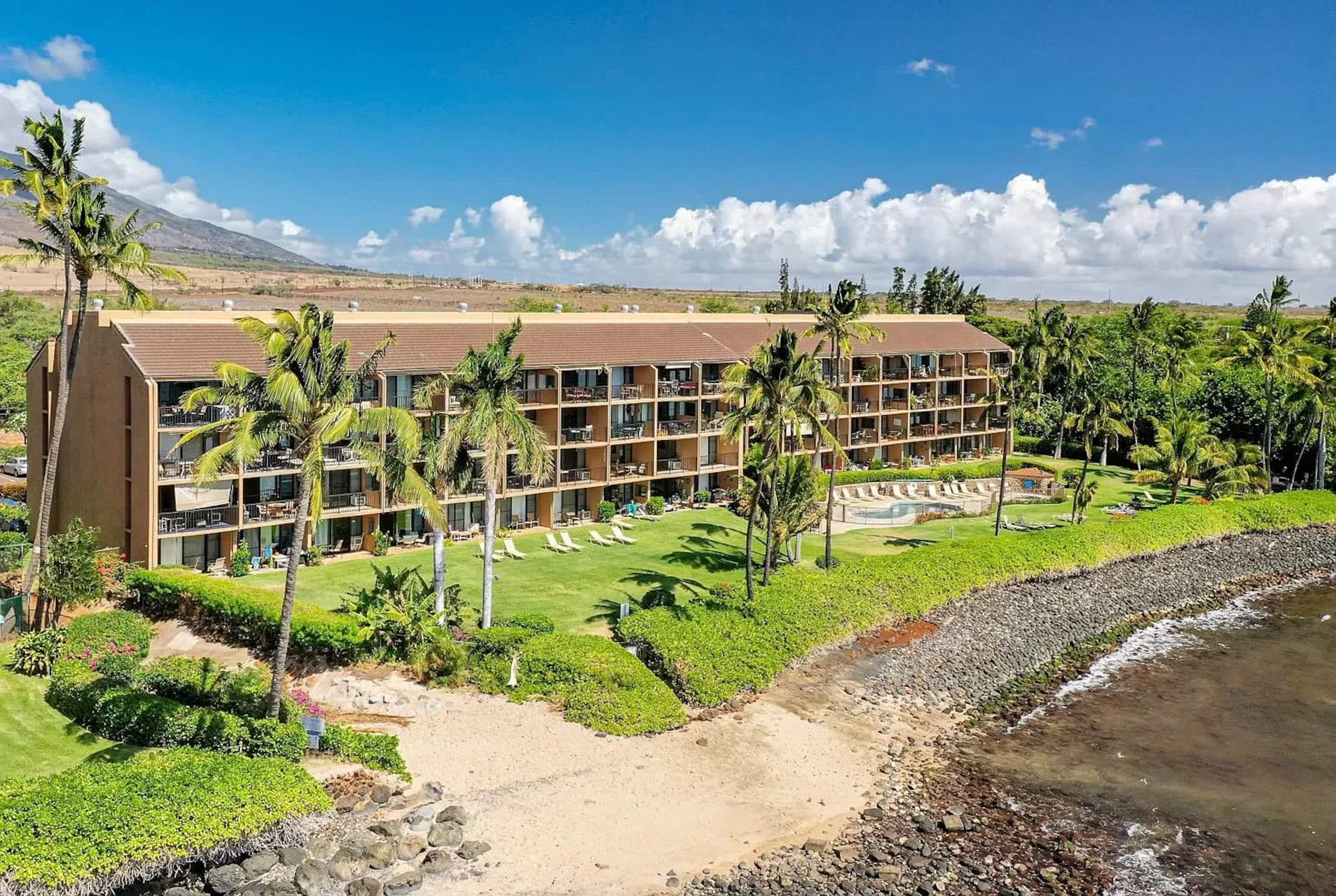 Condo in Wailuku · ★4.76 · 2 bedrooms · 3 beds · 2 baths - Image 4