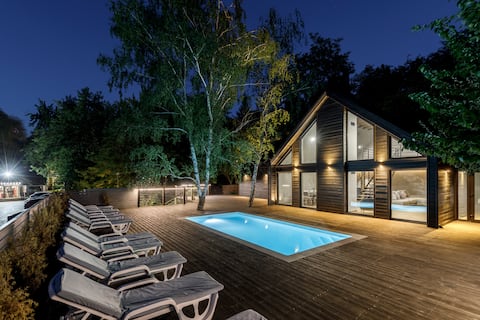 Black Villa with private pool