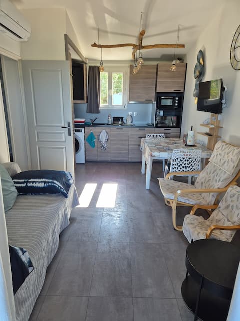 Top Airbnb: Panoramic view of the gulf - swimming pool - air conditioning à Grimaud
