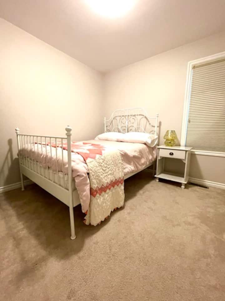 غرفة النوم 2