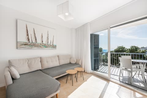 Top Airbnb: Ocean view apartment 3 - 120 m to the beach en Manacor