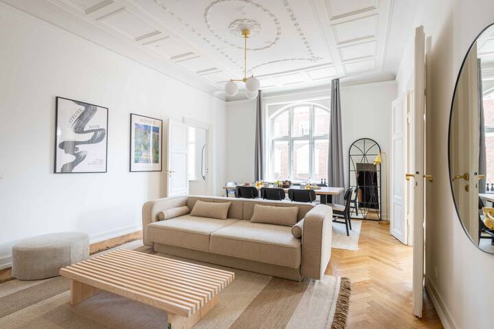 Tivoli Gardens Apartment w/3BR for 7 People