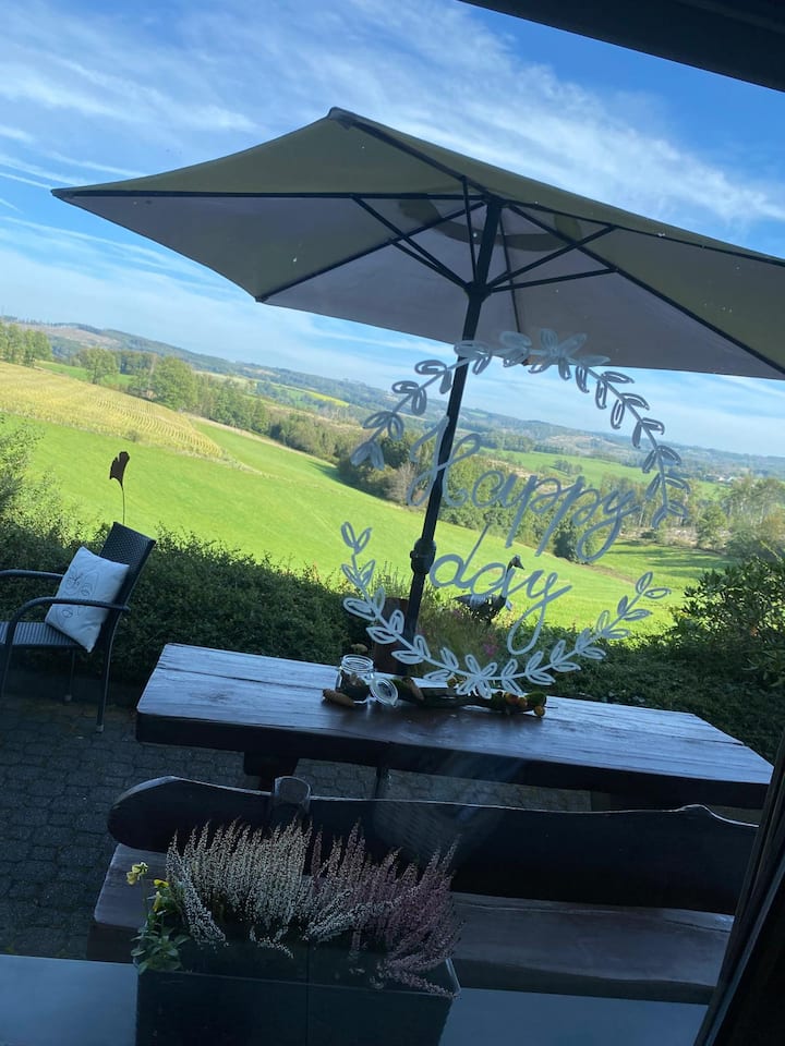 Schöne Ferienwohnung Mit Ausblick In Die Natur - Meinerzhagen