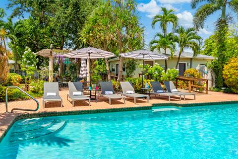 Large Family Beach Oasis: Four Cottages w/ Pool
