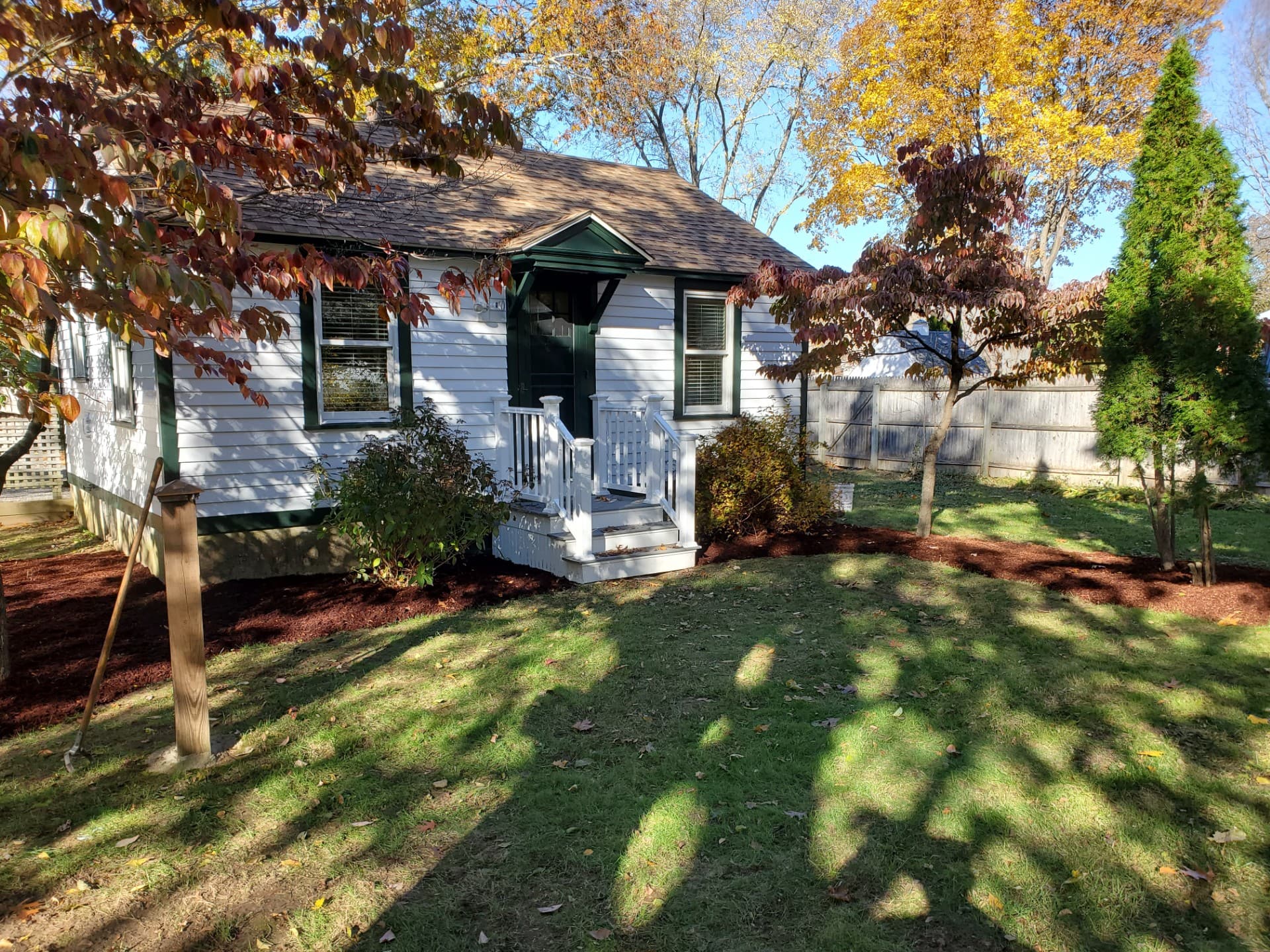 Cheerful, private cottage in Essex village.