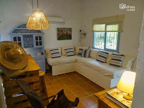 Cozy, bright, with enjoyable galleries!